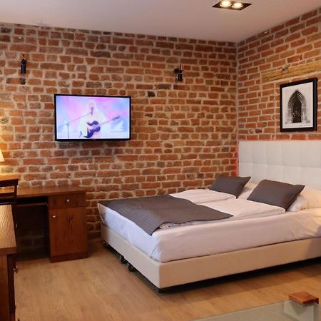Apartament Przy Rynku Κέλμνο Εξωτερικό φωτογραφία